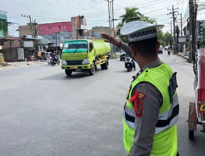 lalin_medan_berastagi_lancar_polisi_antisipasi_lonjakan_arus_balik_akhir_pekan