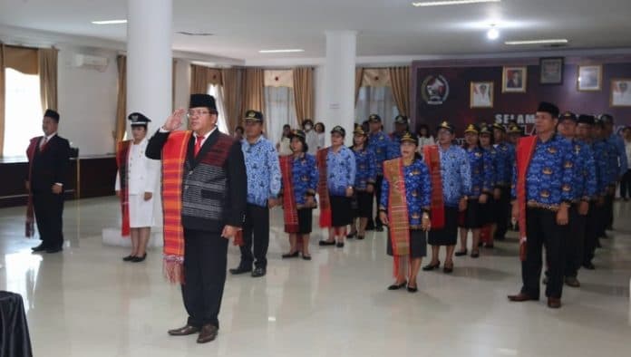 lantik_22_pejabat_dan_2_direktur_bumd_begini_pesan_bupati_taput