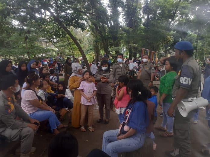 lapangan_merdeka_siantar_dipadati_warga_satpol_pp_imbau_empat_hal_ini