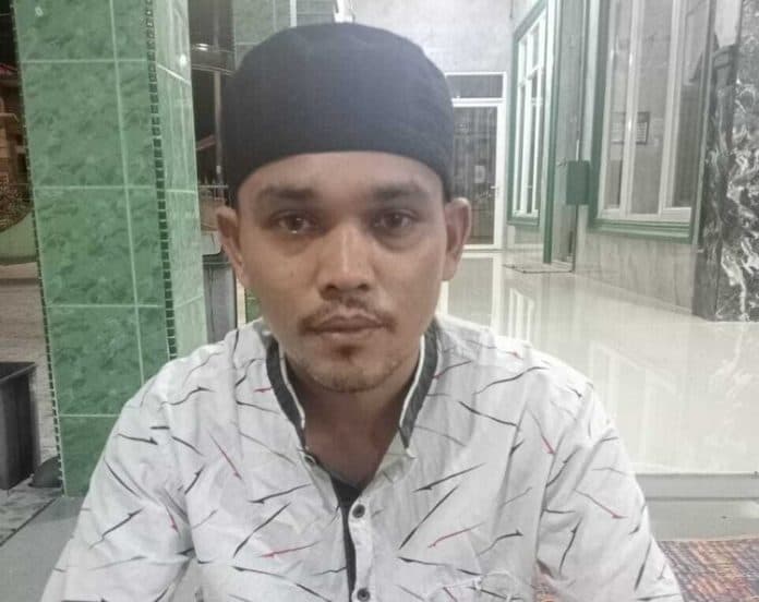 larang_bermain_bola_saat_adzan_magrib_marbot_masjid_di_deli_serdang_dipukuli