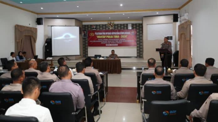 latihan_pra_operasi_mantap_praja_toba_pengamanan_pilkada_kapolres_tapteng_ingatkan_netralitas_personel