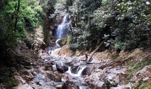 lau_buaya_di_gunung_meriah_sering_dijadikan_tempat_warga_meminta_hujan