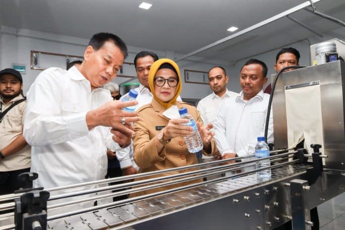 launching_air_mineral_uli_ini_testimoni_wali_kota_siantar_setelah_meminumnya