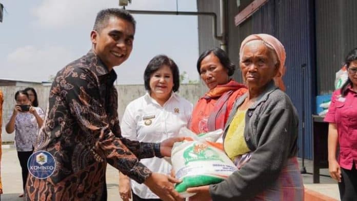 launching_penyaluran_cadangan_pangan_pemerintah_bupati_karo_salurkan_sesuai_ketentuan