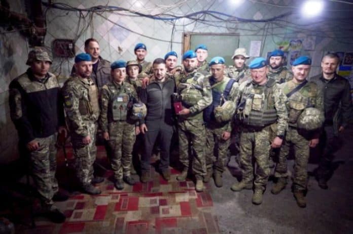 lawan_invasi_rusia_uni_eropa_tingkatkan_pasokan_amunisi_ke_ukraina