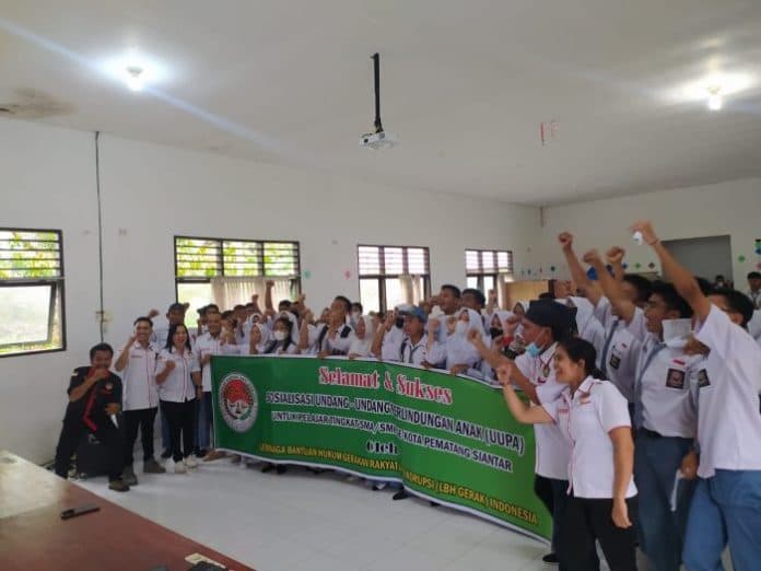 lbh_gerak_sosialisasikan_uu_perlindungan_anak_kepada_pelajar_sman_6_pematang_siantar