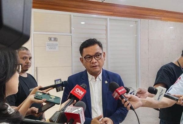 lbp_siap_jadi_penasihat_prabowo_golkar_beri_dukungan