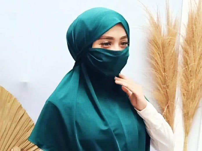 lebaran_saat_pandemi_corona_haruskah_pakai_masker_di_rumah