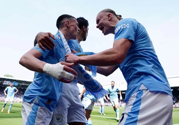 legenda_the_gunners_pendukung_tottenham_akan_bersorak_jika_city_mencetak_gol