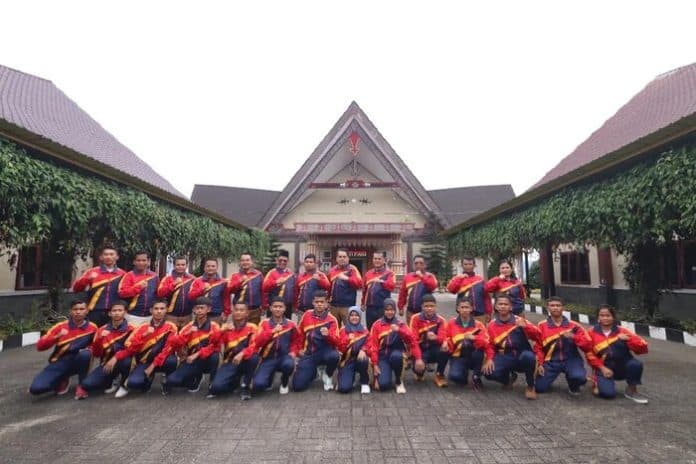 lewat_seleksi_ketat_16_atlet_pakpak_bharat_ikuti_pekan_olahraga_pelajar_di_medan