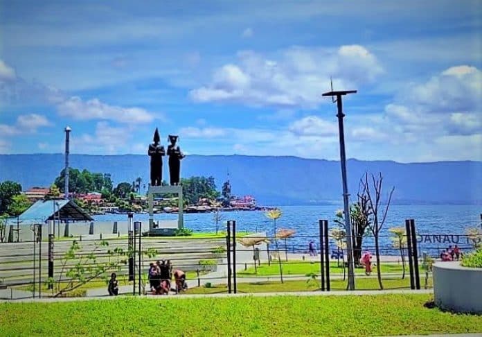 libur_idul_adha_oknum_jukir_yang_kutip_tarif_parkir_di_parapat_tak_sesuai_ketentuan_ditindak_tegas