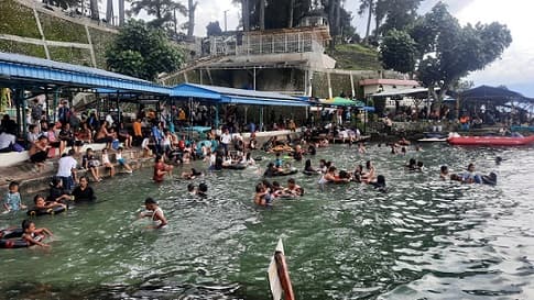 libur_idul_fitri_2024_285_ribu_lebih_wisatawan_kunjungi_pariwisata_simalungun