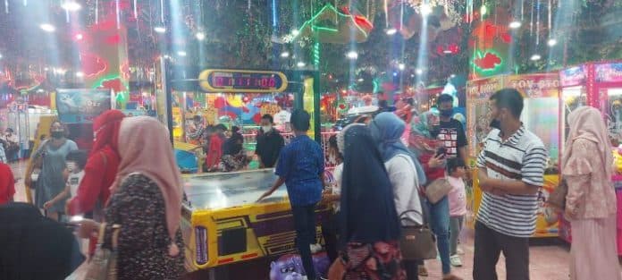 libur_lebaran_bioskop_hingga_playground_diserbu_masyarakat_medan