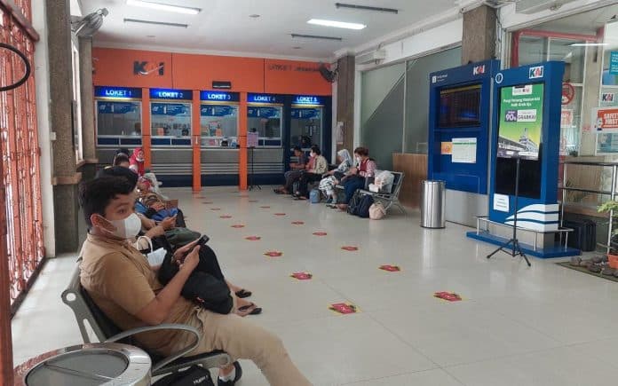 libur_nataru_pt_kai_sumut_sediakan_95688_tiket