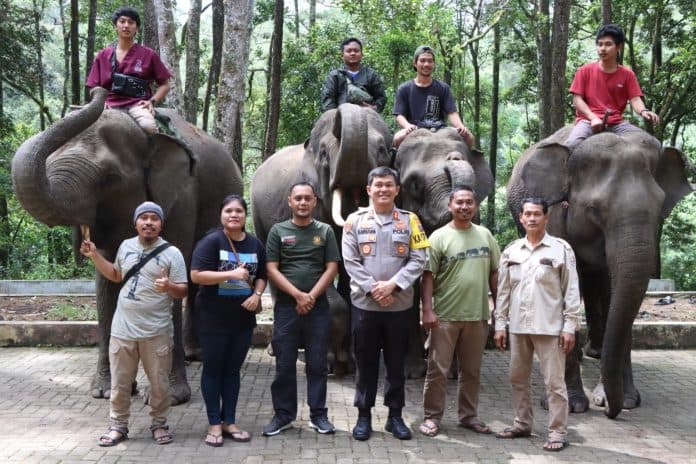 liburan_tahun_baru_kapolres_simalungun_pantau_taman_wisata_anecc