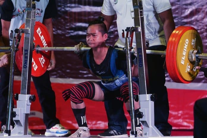 lifter_putri_indonesia_widari_juara_dunia_angkat_berat_di_dubai