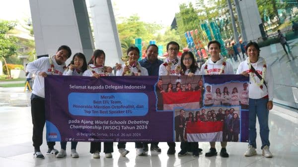lima_pelajar_indonesia_raih_juara_di_kompetisi_debat_internasional_dua_diantaranya_asal_medan