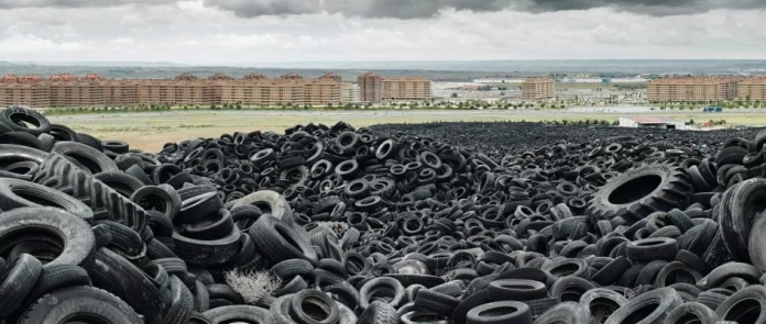 limbah_ban_mobil_dan_puing_konstruksi_bisa_dijadikan_bahan_dasar_pembuat_jalan