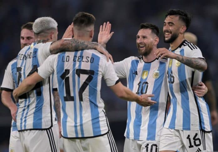 lionel_messi_cetak_trigol_saat_argentina_bantai_curacao_7_0