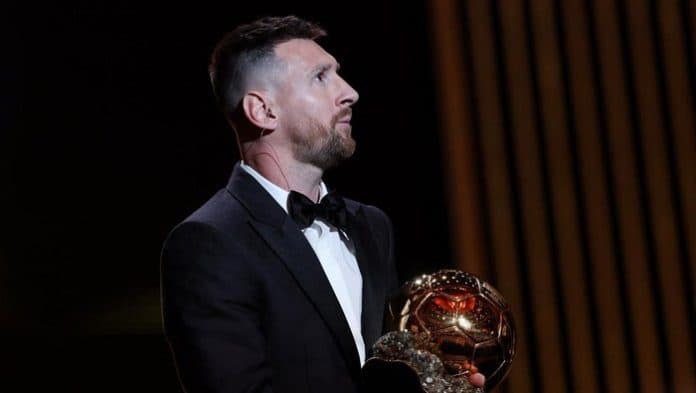 lionel_messi_dedikasikan_ballon_dor_2023_pada_almarhum_diego_armando_maradona