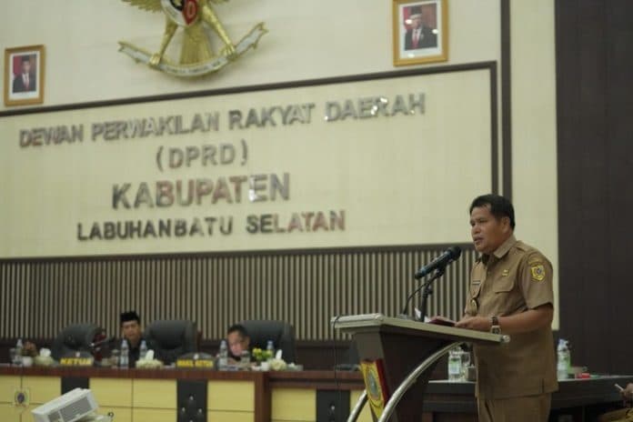lkpj_bupati_labusel_ahmad_padli_tanjung_paparkan_keberhasilan_dan_sejumlah_program