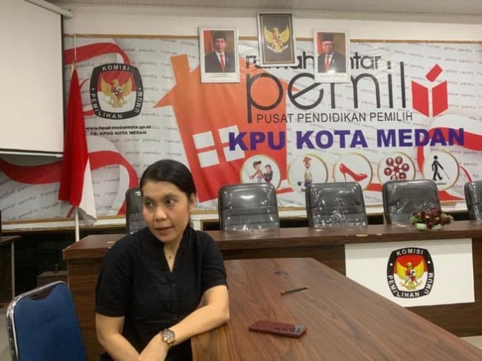 logistik_surat_suara_sudah_lengkap_kpu_medan_fokus_penyortiran_dan_pelipatan