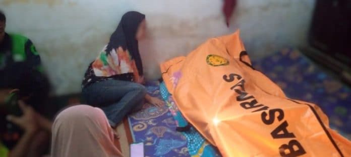 lompat_ke_sungai_saat_gkn_seorang_pria_ditemukan_tak_bernyawa