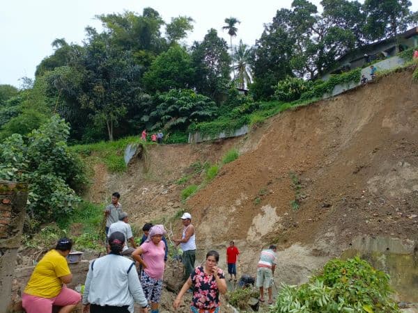 longsor_di_jalan_kain_suji_sering_terjadi_bpbd_dan_putr_susun_rencana_teknis