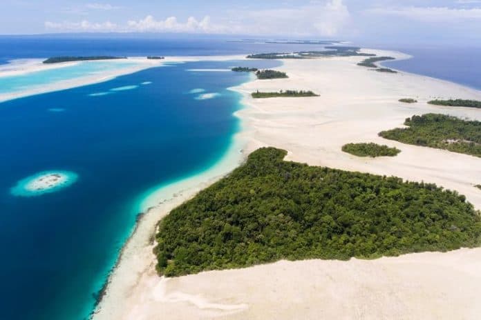 luhut_tegaskan_pulau_di_indonesia_tak_bisa_dimiliki_siapapun_tapi_boleh_dikelola