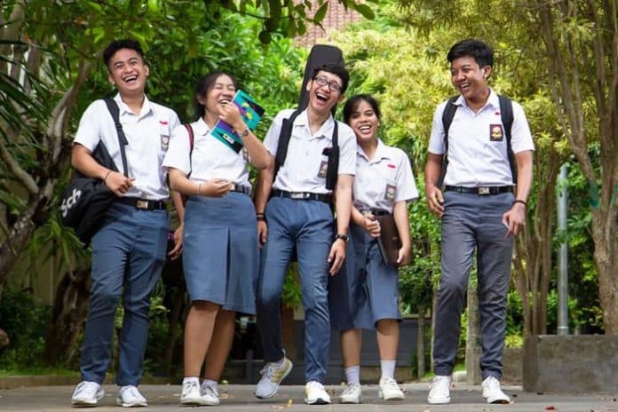 lulusan_smk_berpotensi_bisa_kerja_ke_luar_negeri