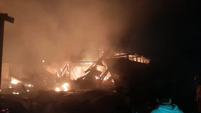 lupa_matikan_mesin_gudang_star_mebel_indo_kebakaran