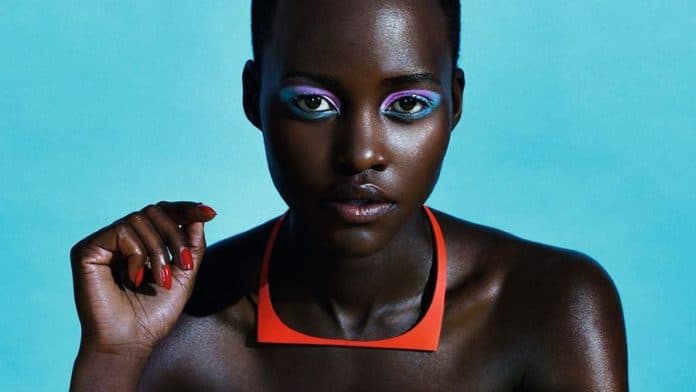 lupita_nyongo_jalani_terapi_kucing_demi_a_quiet_place_day_one