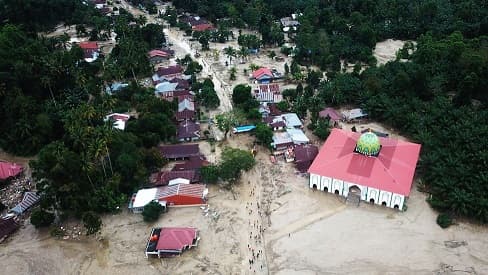 luwu_utara_dilanda_banjir_air_hingga_1_meter