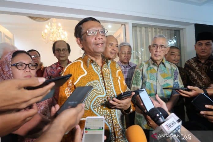 mahfud_md_optimistis_pelantikan_presiden_berjalan_lancar