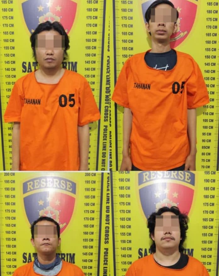 main_judi_empat_pria_diciduk_polisi_di_siantar