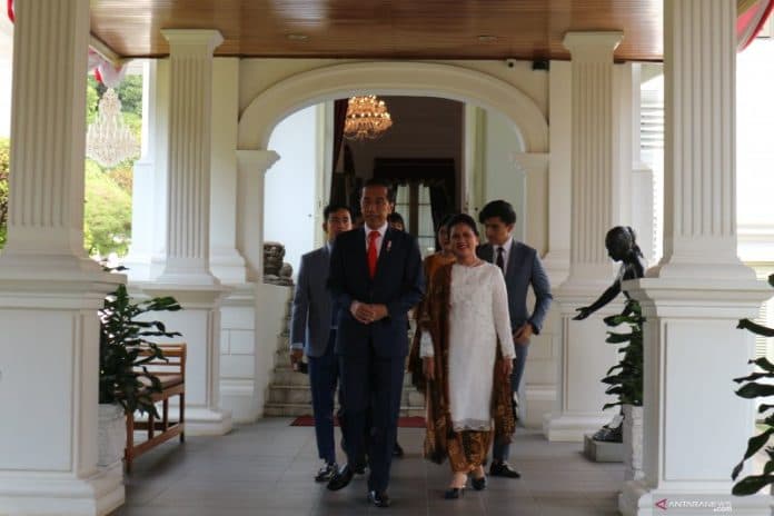 makna_batik_tambal_pamiluto_yang_dikenakan_iriana_jokowi