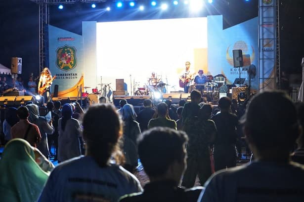 malam_hiburan_rakyat_meriahkan_hut_korpri_kota_medan