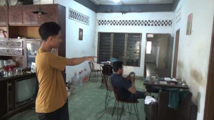 maling_pakai_sebo_gasak_laptop_dan_handphone_di_medan_perjuangan