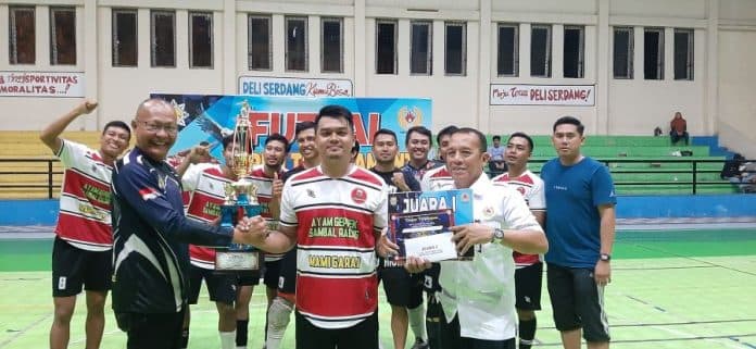 mami_garasi_fc_juarai_futsal_open_turnamen_pokkar_ampi_lubuk_pakam