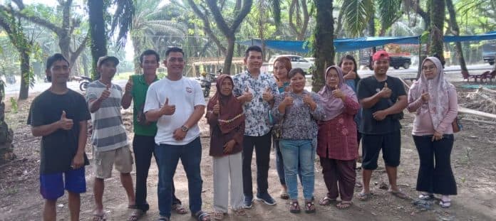manajemen_ptpn_4_kebun_pabatu_sosialisasi_kebersihan_dan_keamanan_ke_pedagang_kelapa