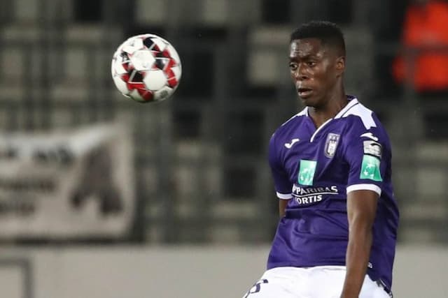 manchester_city_barcelona_dan_sevilla_berebut_pemain_belia_anderlecht