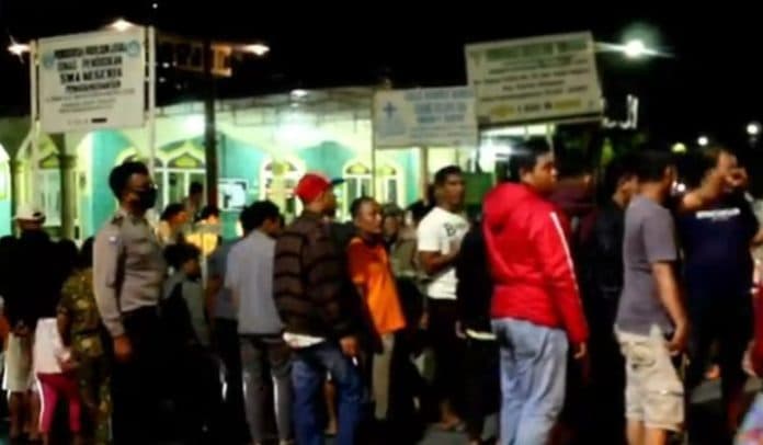 mandi_hujan_lalu_terpeleset_ke_saluran_air_murid_kelas_1_sd_hanyut_dan_hilang_di_siantar