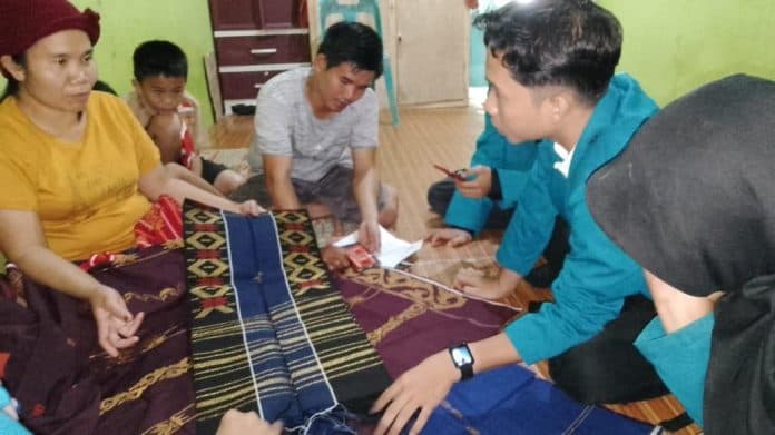 manfaatkan_teknologi_python_mahasiswa_unimed_promosikan_seni_ulos_berbasis_digital