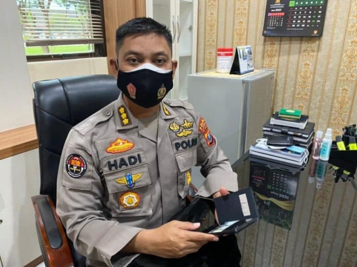 mantan_bupati_labusel_tidak_ditahan_usai_diperiksa_kasus_dugaan_korupsi_pbb