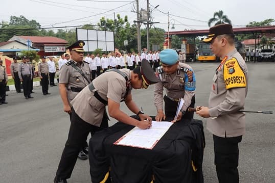 mantan_kabag_ops_polres_tapsel_mutasi_ke_polres_deli_serdang