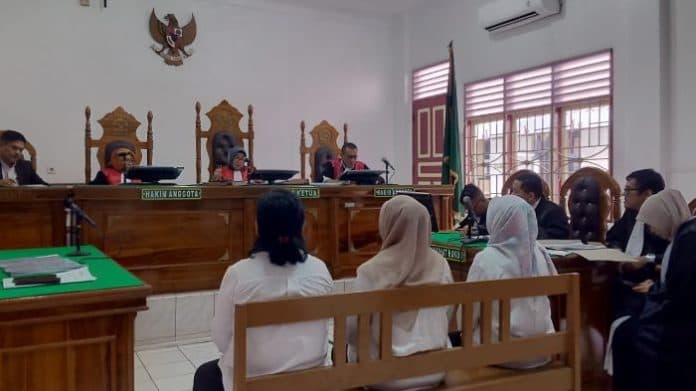 mantan_kadinkes_tapteng_diadili_terkait_kasus_korupsi_bok_dan_jaspel_puskesmas