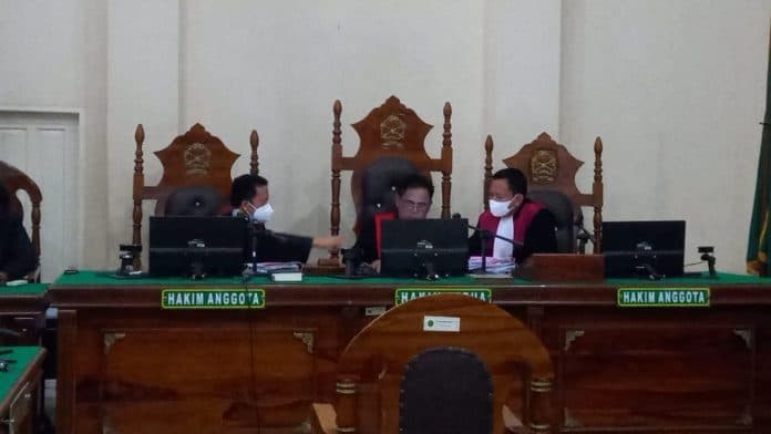 mantan_manajer_kebun_simpang_koje_dihukum_penjara_9_tahun