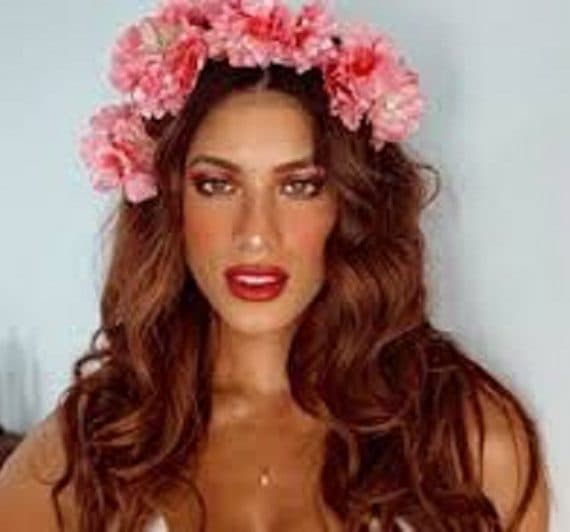 mantan_miss_universe_malaysia_dikecam_dunia_mumo_kita_mengutuk_tindakan_rasisme