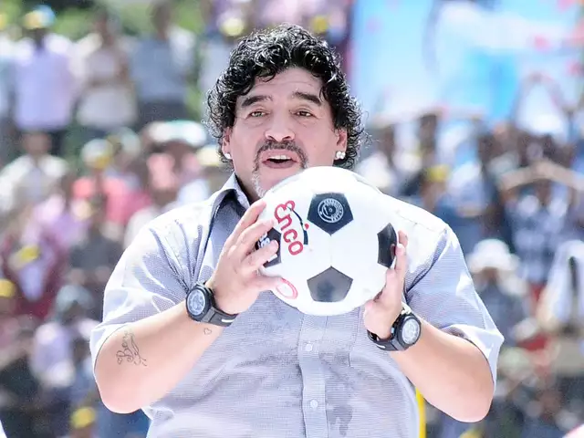 maradona_dilarikan_ke_rumah_sakit_akibat_diet_buruk