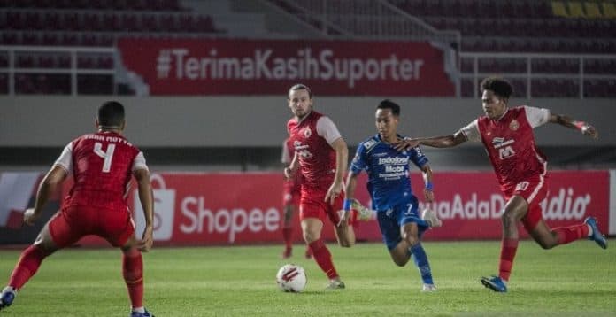 marc_klok_raih_gelar_pemain_terbaik_piala_menpora_2021